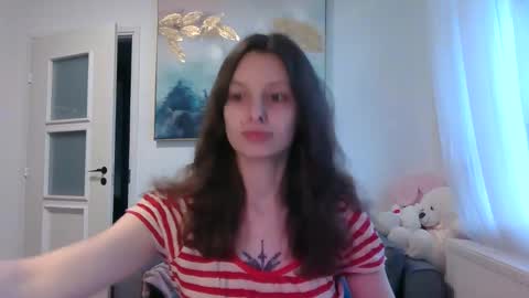 Snapshot of lilycandy_ chatting on April 4, 12:35 pm lilycandy_ online show from April 4, 12:35 pm