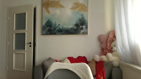Snapshot of lilycandy_ chatting on April 10, 9:47 am lilycandy_ online show from April 10, 9:47 am