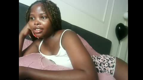 lilycelest online show from May 26, 3:41 pm