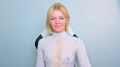Snapshot of lilydavisss chatting on June 1, 2:13 am lilydavisss online show from June 1, 2:13 am