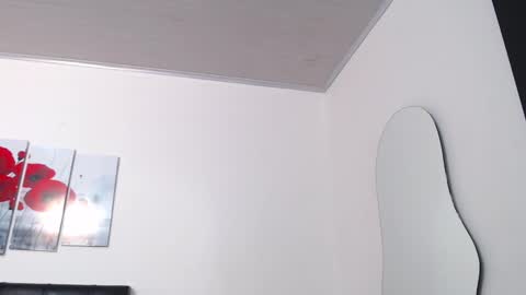 lilyfox23 online show from September 29, 9:30 pm