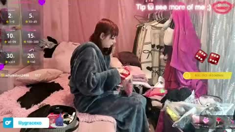Snapshot of lilygracexoxo chatting on June 17, 11:16 pm Lily Grace online show from June 17, 11:16 pm