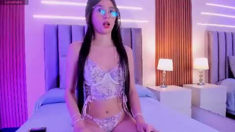 Lili online show from June 16, 1:25 pm