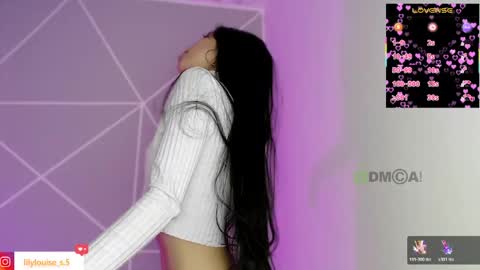 Snapshot of lilylouisee_ chatting on May 13, 4:37 pm Liliana louise online show from May 13, 4:37 pm