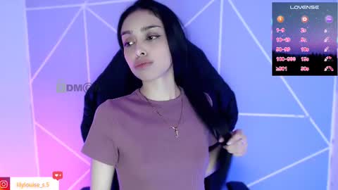 Snapshot of lilylouisee_ chatting on June 13, 9:02 pm Liliana louise online show from June 13, 9:02 pm