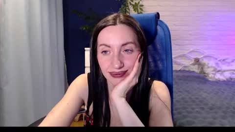 Lily online show from November 13, 4:33 am