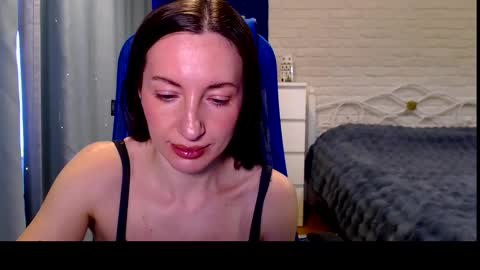 Lily online show from February 12, 7:47 am