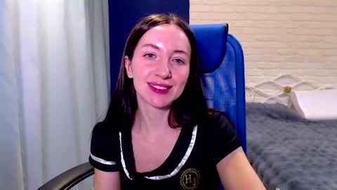 Lily online show from March 21, 8:08 am
