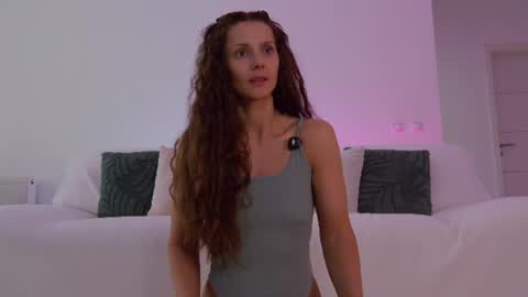 Snapshot of lilyroselyn chatting on June 10, 12:04 pm Lily online show from June 10, 12:04 pm