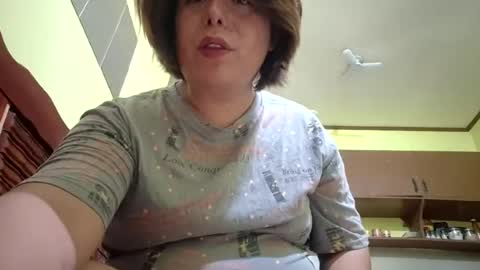 Snapshot of lilysette chatting on June 27, 9:20 pm lilysette online show from June 27, 9:20 pm