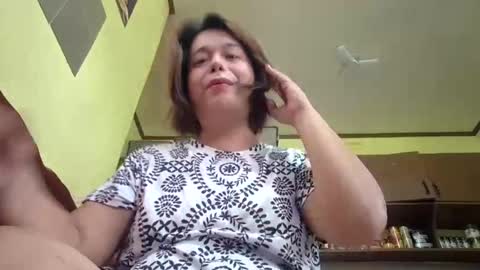 Snapshot of lilysette chatting on July 26, 8:43 am lilysette online show from July 26, 8:43 am