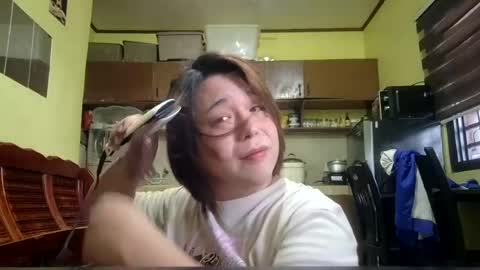 Snapshot of lilysette chatting on August 3, 8:57 am lilysette online show from August 3, 8:57 am