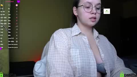 Lily online show from October 19, 12:06 pm
