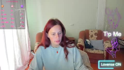Snapshot of lilyviolet7 chatting on June 1, 8:16 am Hi Im Lily online show from June 1, 8:16 am
