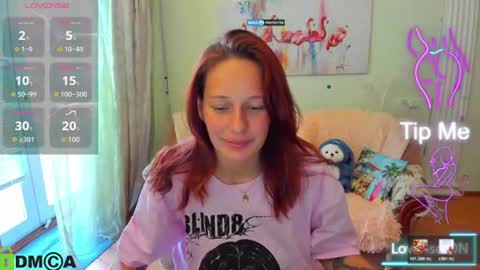 Snapshot of lilyviolet7 chatting on July 7, 7:34 am Hi Im Lily online show from July 7, 7:34 am