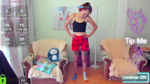 Snapshot of lilyviolet7 chatting on July 8, 7:57 am Hi Im Lily online show from July 8, 7:57 am