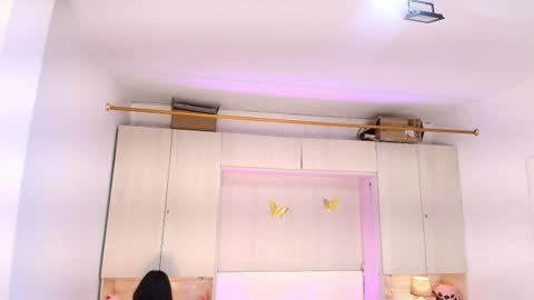 Snapshot of lilywhitee1 chatting on July 2, 4:07 am lilywhitee1 online show from July 2, 4:07 am