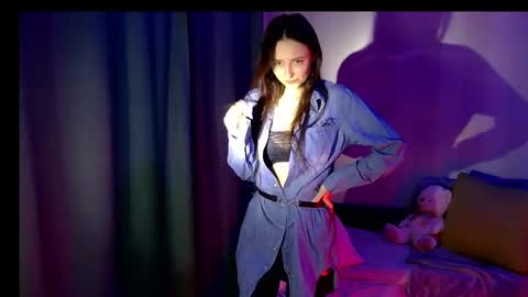 Snapshot of lilyxsky chatting on December 10, 12:49 pm LilyXSky online show from December 10, 12:49 pm