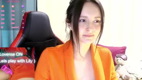 LilyXSky online show from April 3, 10:46 am