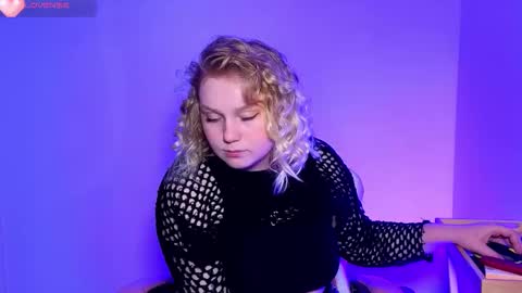 Snapshot of lime_cat chatting on September 24, 12:03 am lime cat online show from September 24, 12:03 am