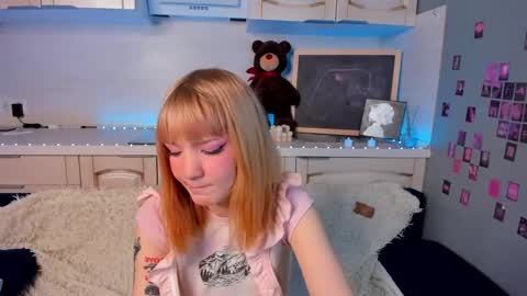 Lina blueeyed    GMT3 1100-1700 Mon Wed Thu Sat Sun online show from February 5, 11:12 am