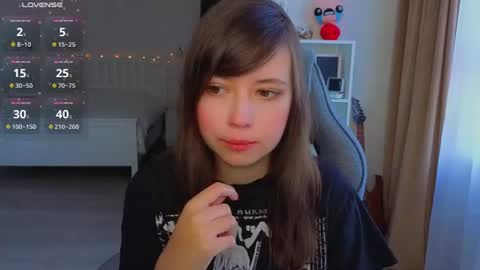 Snapshot of lina_brownie chatting on June 20, 2:25 am Lina online show from June 20, 2:25 am