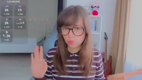 Snapshot of lina_brownie chatting on July 25, 4:10 am Lina online show from July 25, 4:10 am