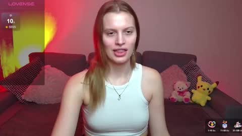 lina_bush online show from December 17, 9:27 pm