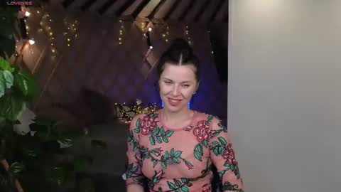 lina_flore online show from June 25, 8:57 pm