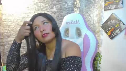 LINA SANCHEZ online show from April 28, 8:36 pm