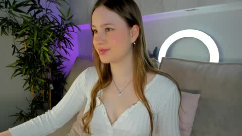 Lina online show from April 7, 12:44 am