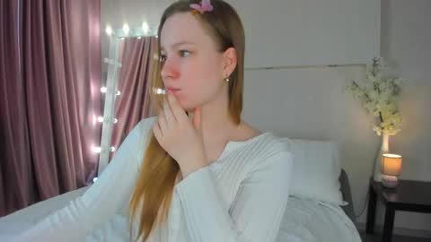 Snapshot of lina_smilee chatting on May 11, 1:11 am Lina online show from May 11, 1:11 am