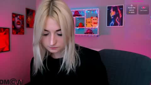 linaa_dolly online show from June 7, 7:50 pm