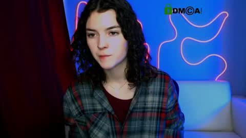 linaa_dolly online show from June 16, 1:03 pm