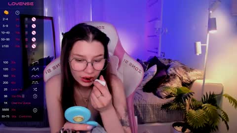 Lina online show from June 6, 2:27 am