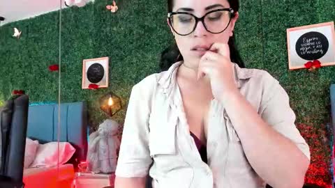 Lina  online show from February 27, 11:43 am