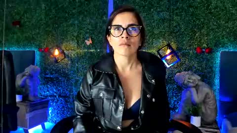 Lina  online show from July 2, 11:27 am