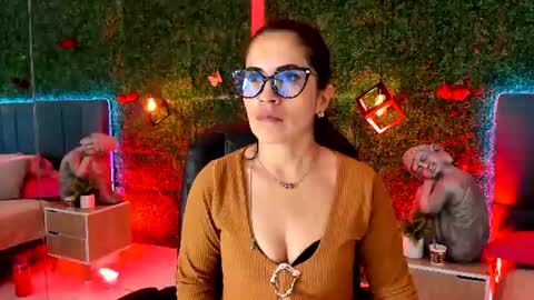 Lina  online show from August 3, 11:26 am