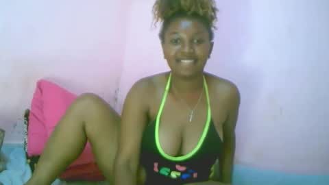 Snapshot of linah1123 chatting on September 30, 8:14 pm linah1123 online show from September 30, 8:14 pm