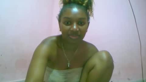 Snapshot of linah1123 chatting on October 21, 5:30 am linah1123 online show from October 21, 5:30 am