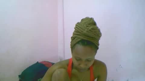 linah1123 online show from April 27, 1:20 pm
