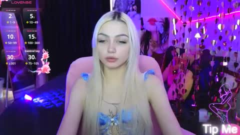 I am Lina online show from February 16, 10:00 am