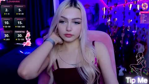 I am Lina online show from March 3, 2:23 pm