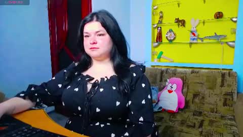 Snapshot of linasexy777 chatting on June 19, 6:51 am Lina online show from June 19, 6:51 am