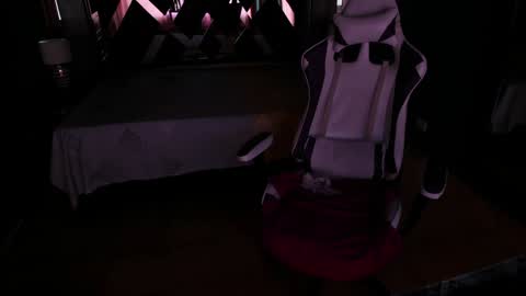  Linda  online show from January 27, 9:11 pm