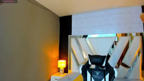  Linda  online show from September 28, 1:27 pm