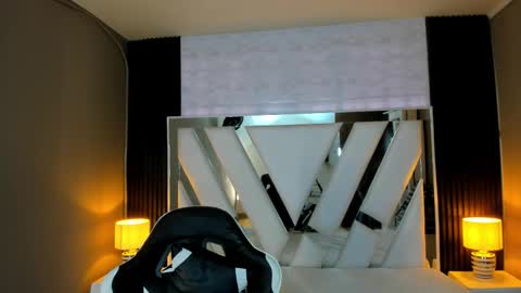  Linda  online show from February 15, 1:31 pm