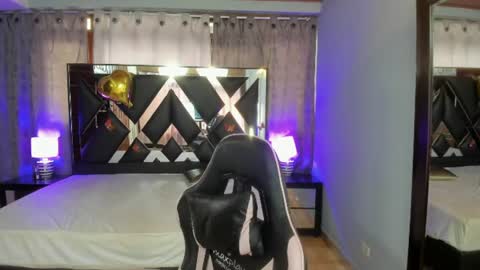 Snapshot of linda4petite chatting on June 20, 6:33 pm Linda online show from June 20, 6:33 pm