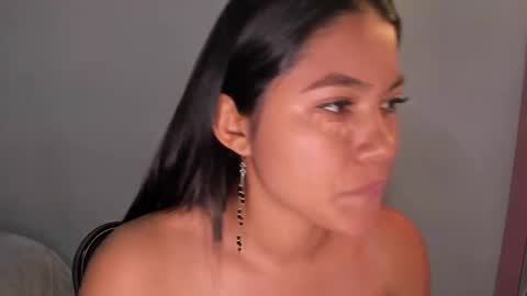 Snapshot of linda_alana chatting on February 15, 8:16 pm Alana online show from February 15, 8:16 pm