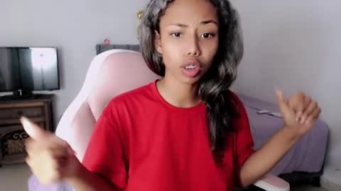 Snapshot of linda_brown_1 chatting on May 15, 1:07 pm linda brown online show from May 15, 1:07 pm